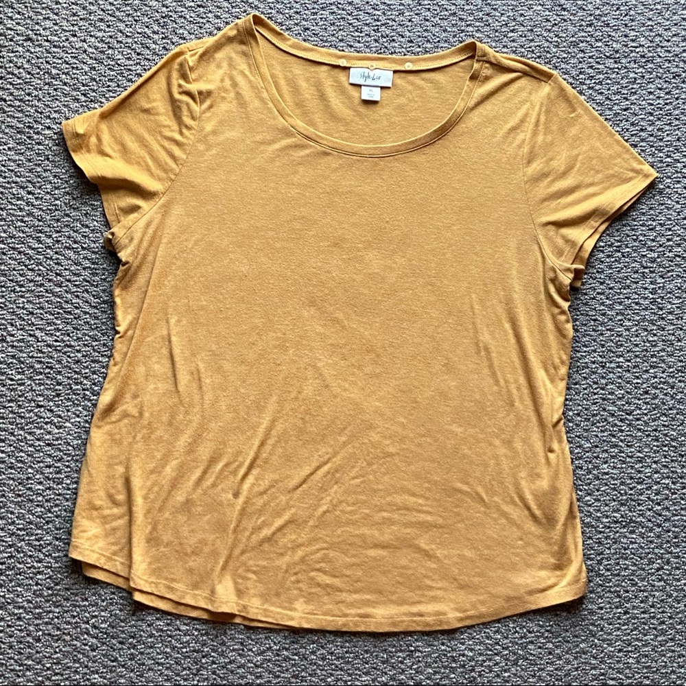 Basic yellow top